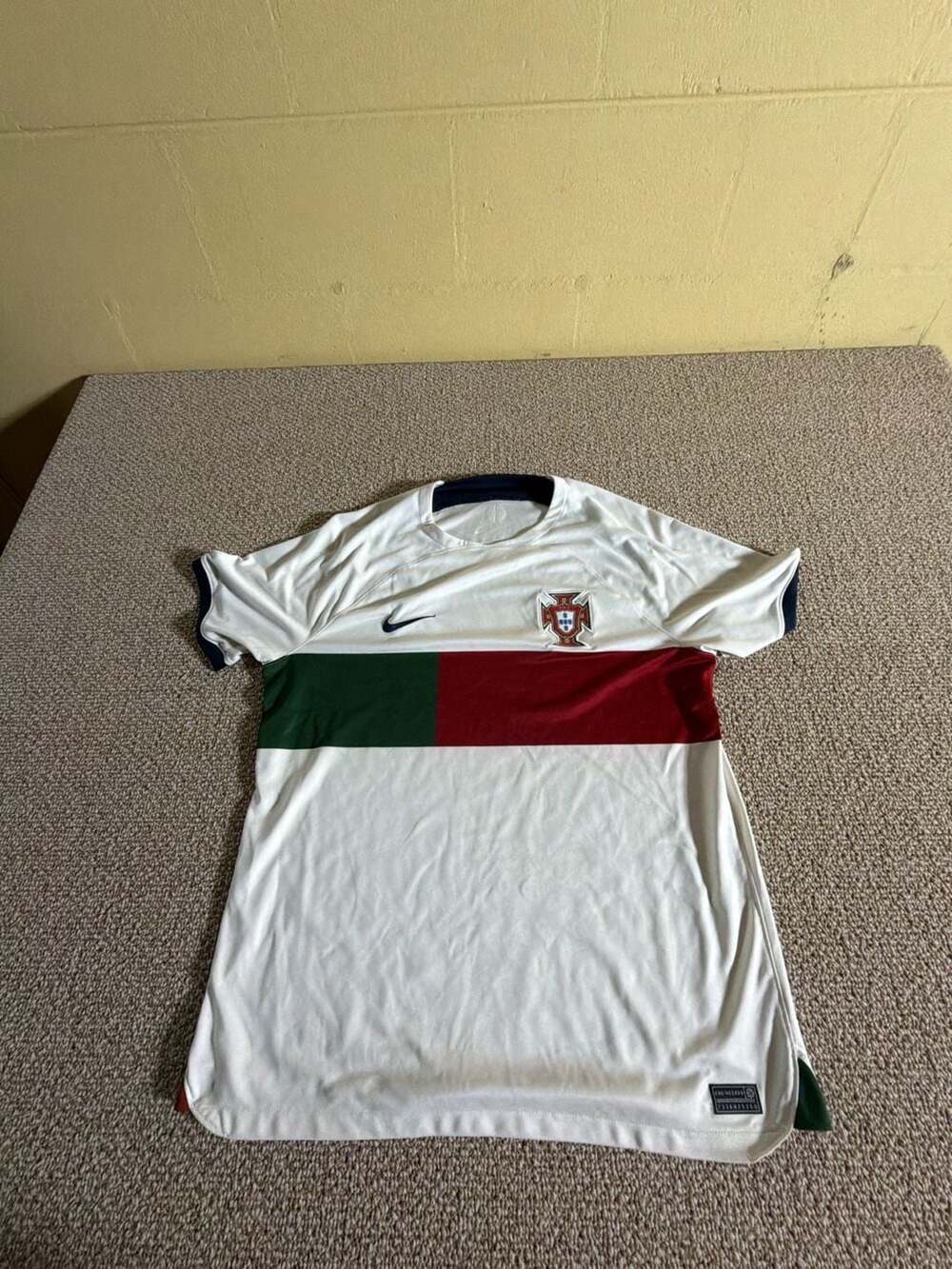 Nike Portugal Away Soccer Jersey Size XL White Dri-FIT